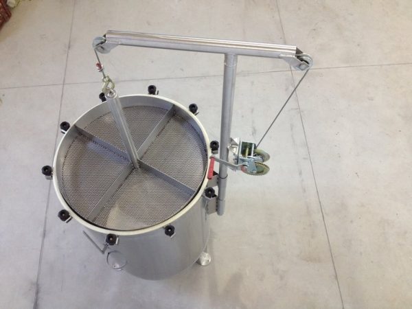 alambicco con vaglio 500 litri
